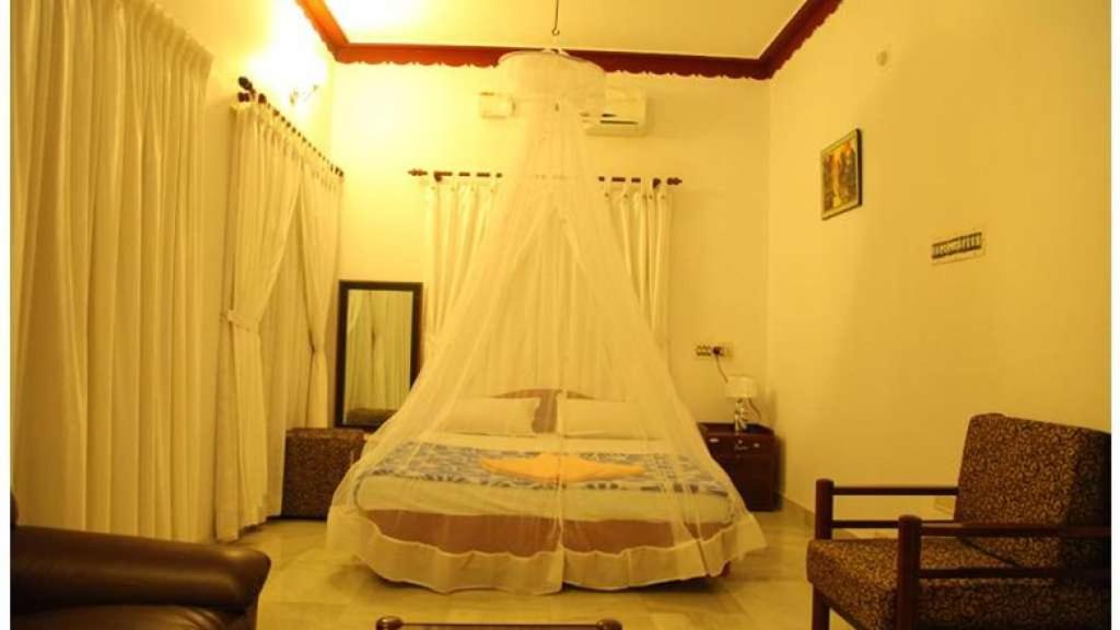 Kuppath Inn Kochi Exterior foto